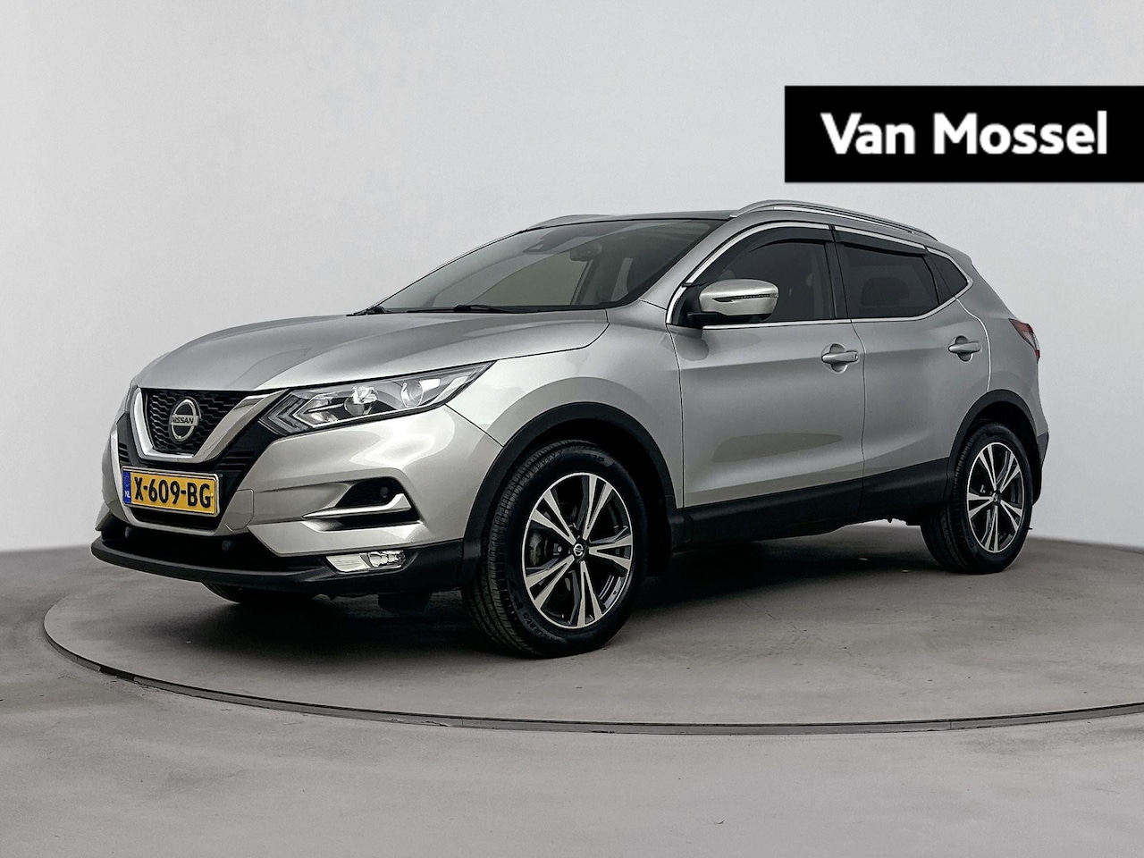 Nissan Qashqai - 1.3 DIG-T Business Edition 140PK | Trekhaak | Panoramadak | Navigatie | 360 Graden Camera - AutoWereld.nl