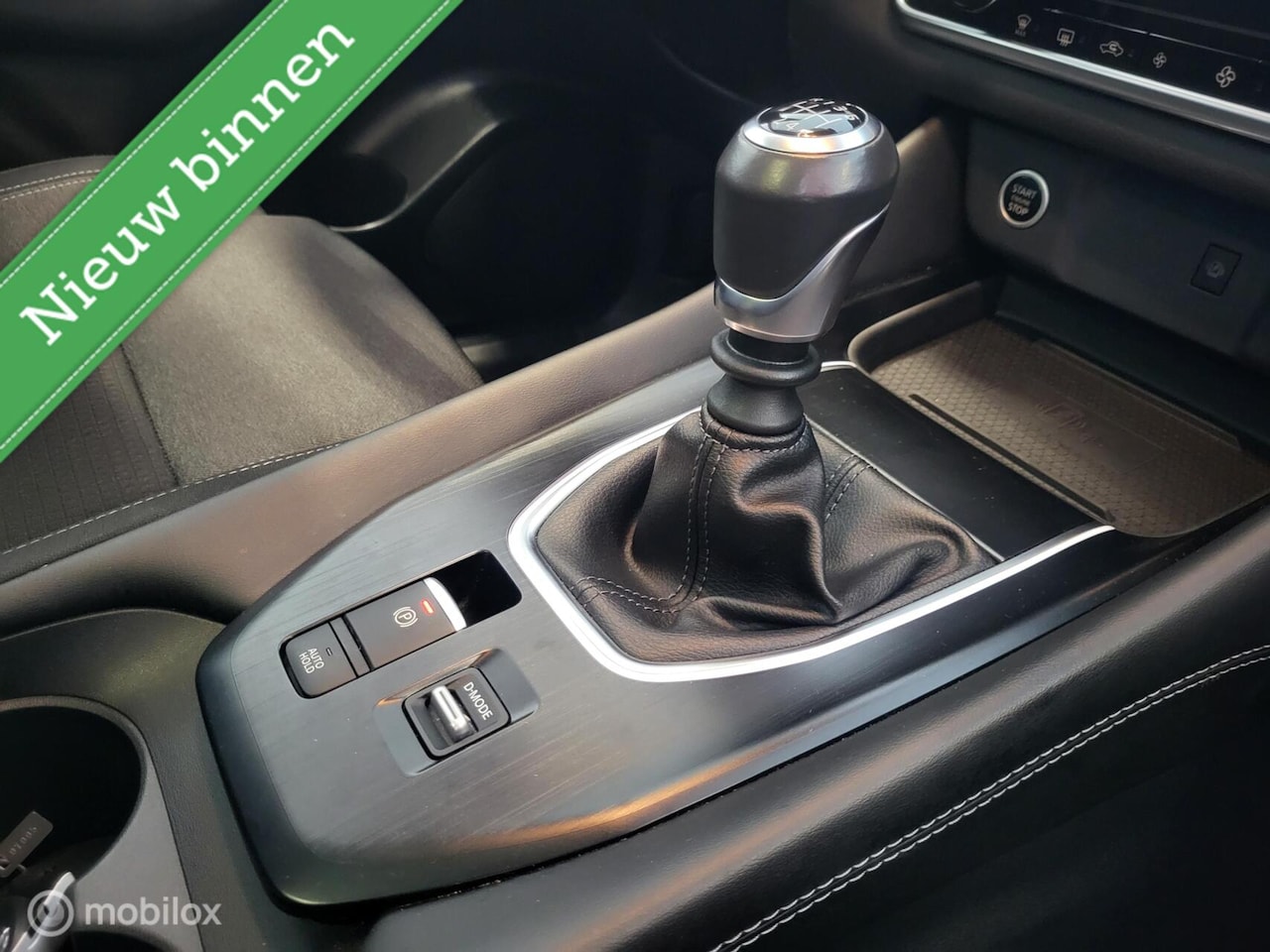 Nissan Qashqai - 1.3 MHEV Urban Pack *NL, 1e EIG, NAVI, PANO, 360 CAMERA, TRKHK, RIJKLAARPRIJS!*