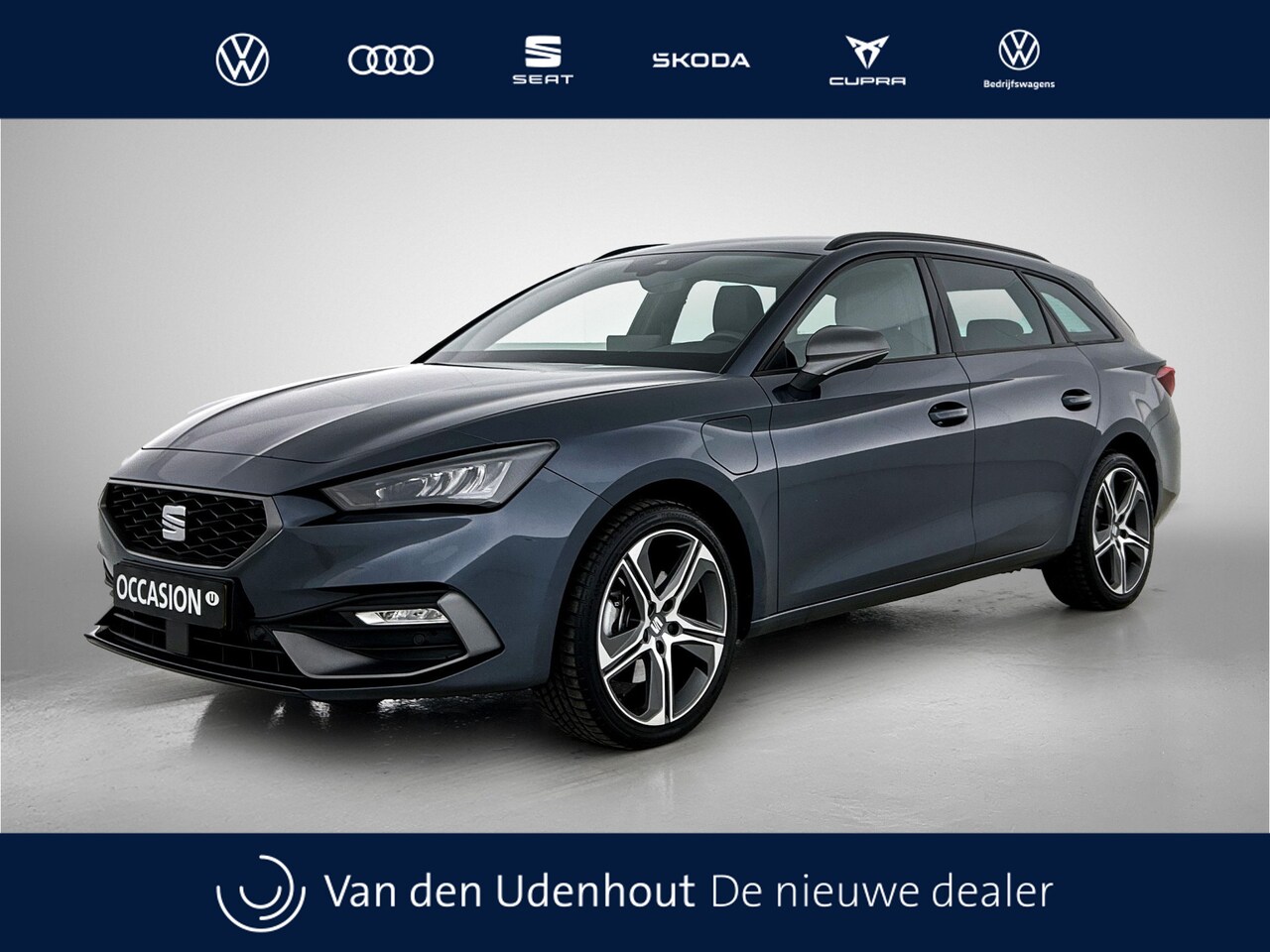 SEAT Leon Sportstourer - 1.5 TSI 204pk e-Hybrid FR Business DSG / Camera / Cruise control / Navigatie - AutoWereld.nl