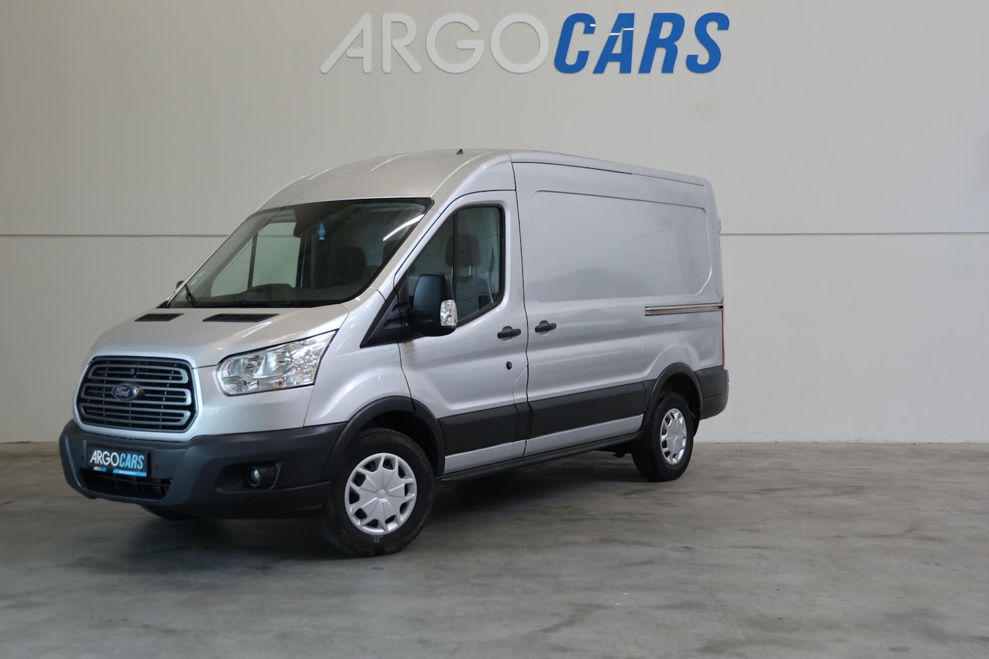 Ford Transit - 330 2.0 TDCI L2/H2 AIRCO CRUISE CONTROL DUBB SCHUIFDEUR TREKHAAK PDC 131PK LEASE V/A €111, - AutoWereld.nl