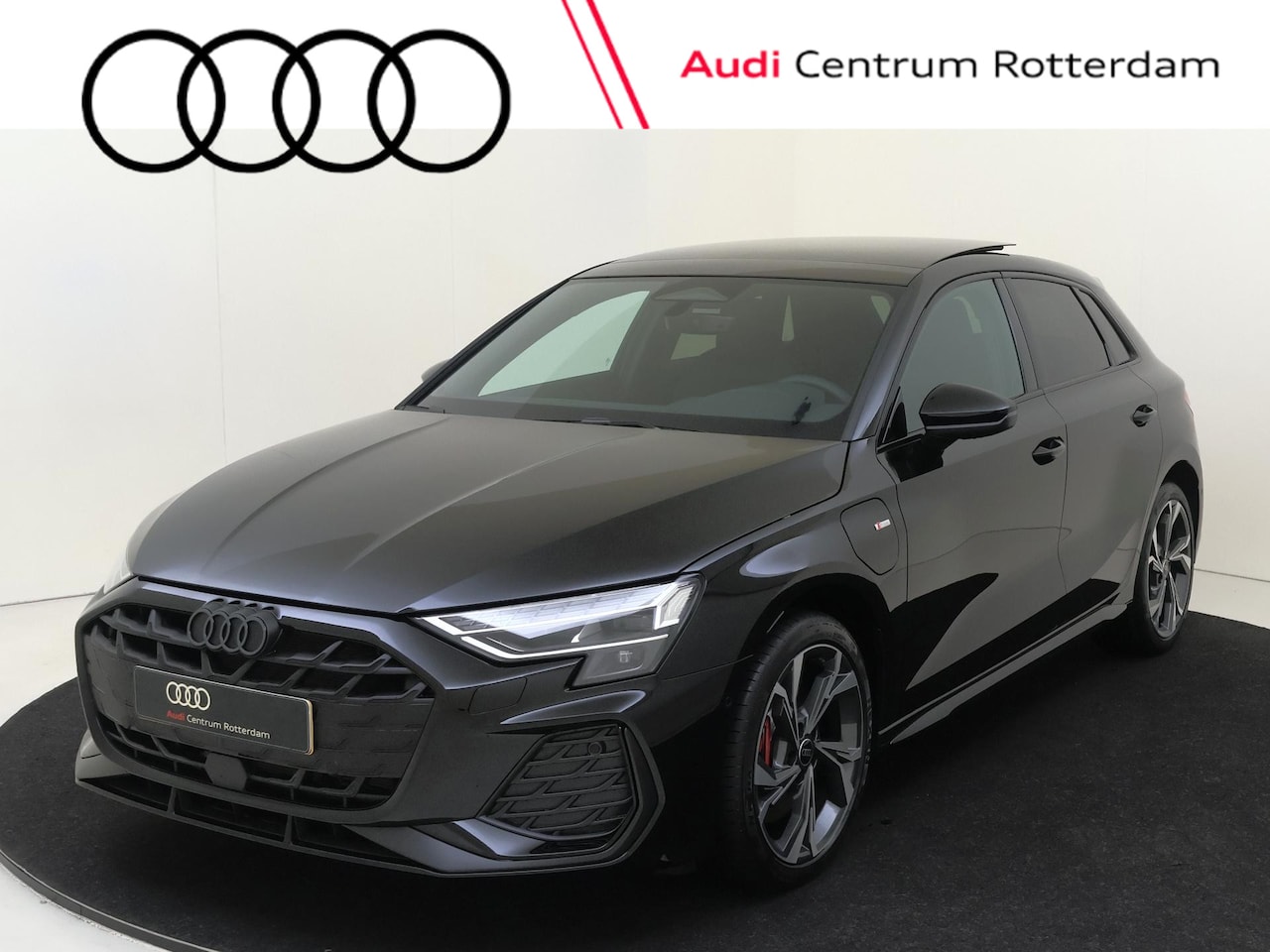 Audi A3 Sportback - 45 TFSI e S edition Competition | Sonos | Parkeerasisstent | Keyless | Sfeerverlichting | - AutoWereld.nl