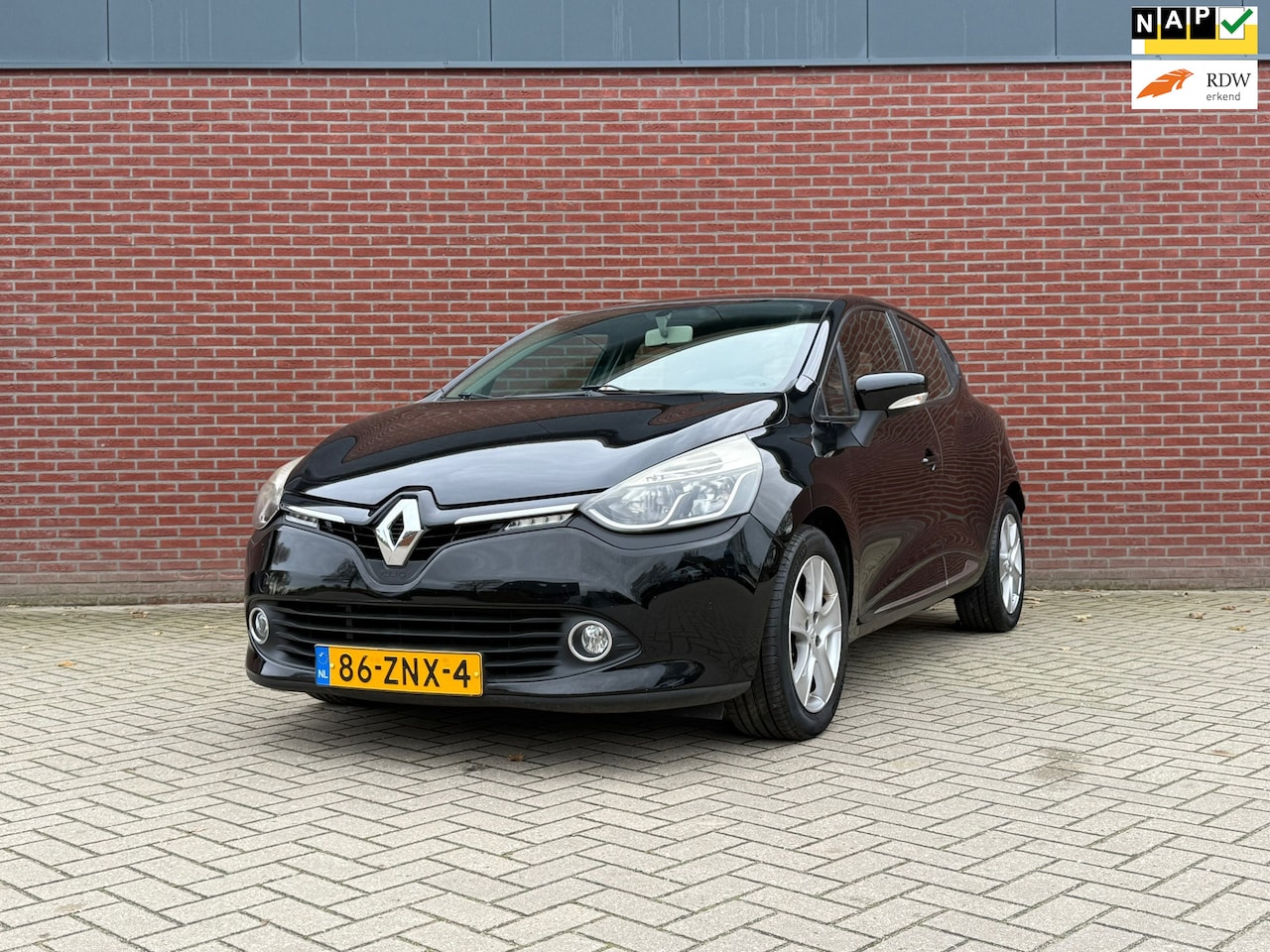 Renault Clio - 0.9 TCe Expression / Nap / Airco / Cruise control / Isofix - AutoWereld.nl