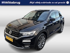Volkswagen T-Roc - 1.5 TSI Style Business / AUTOMAAT/ CAMERA/ PARK. SENSOREN/ ELEK. ACHTERKLEP/ SPIEGELPAKKET