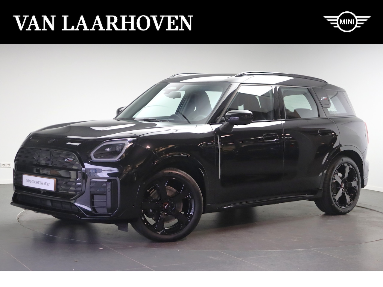 MINI Countryman - E / John Cooper Works / Pakket S / 19" John Cooper Works Runway Spoke Black - AutoWereld.nl
