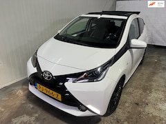 Toyota Aygo - 1.0 VVT-i x-wave FULL OPTIONS/Cabrio/Navi/Stoelver/Camera/Keyless/