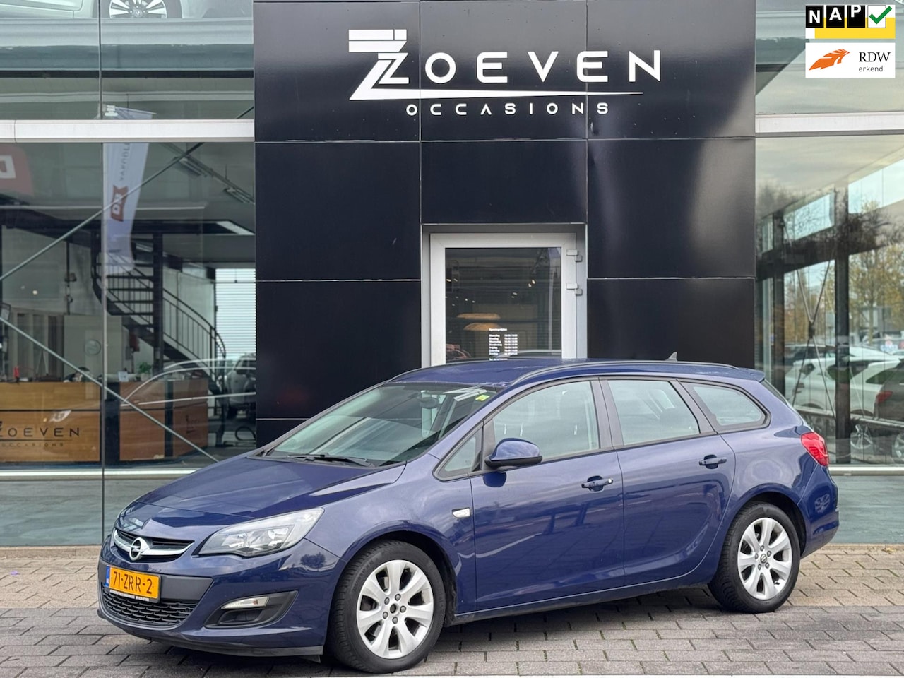 Opel Astra Sports Tourer - 1.7 CDTi Business + - AutoWereld.nl