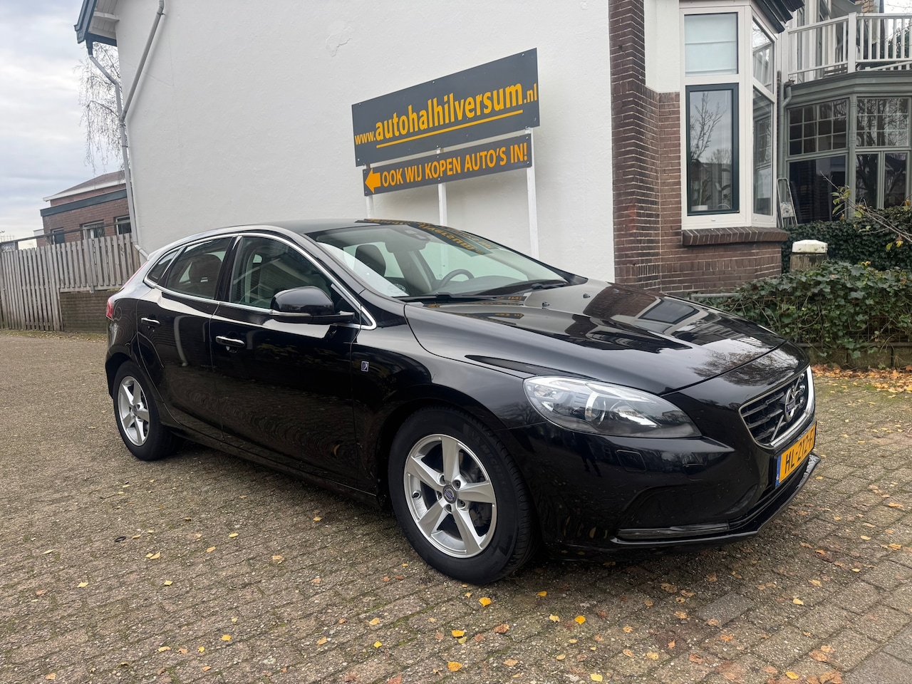Volvo V40 - 2.0 D2 Ocean Race Business 2.0 D2 Ocean Race Business - AutoWereld.nl