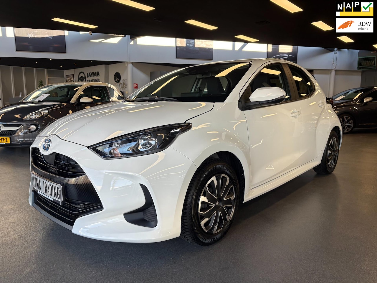 Toyota Yaris - 1.5 Hybrid Active 1.5 Hybrid Active - AutoWereld.nl