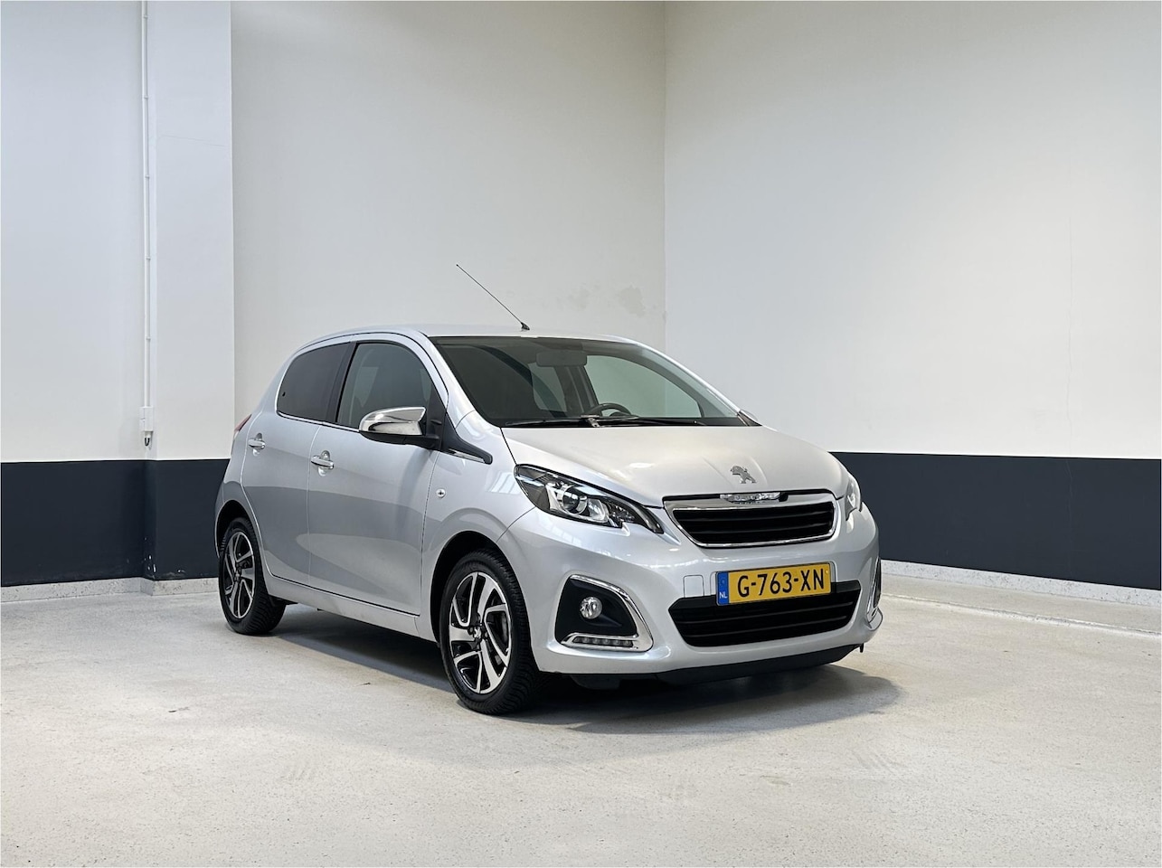 Peugeot 108 - 1.0 e-VTi Allure | Apple Carplay/ Andorid auto | Camera | Lm velgen | - AutoWereld.nl