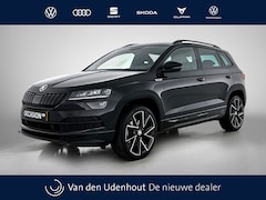 Skoda Karoq - 1.5 TSI 150pk ACT Sportline Business / Navigatie / Stoelverwarming / Camera