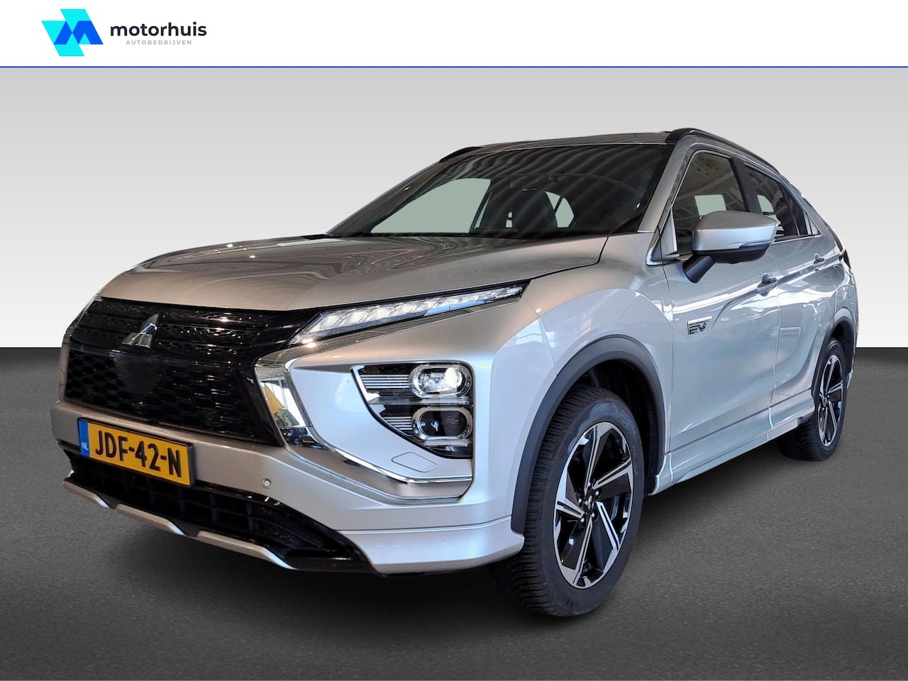 Mitsubishi Eclipse Cross - 2.4 PHEV 188PK INTENS+ NAVI CAMERA WINTERPACK ECC - AutoWereld.nl