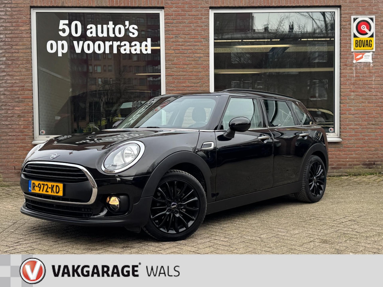 MINI Clubman - Mini 1.5 One Business Edition | Airco | Stoelverwarming | Cruise | Velgen | USB - AutoWereld.nl