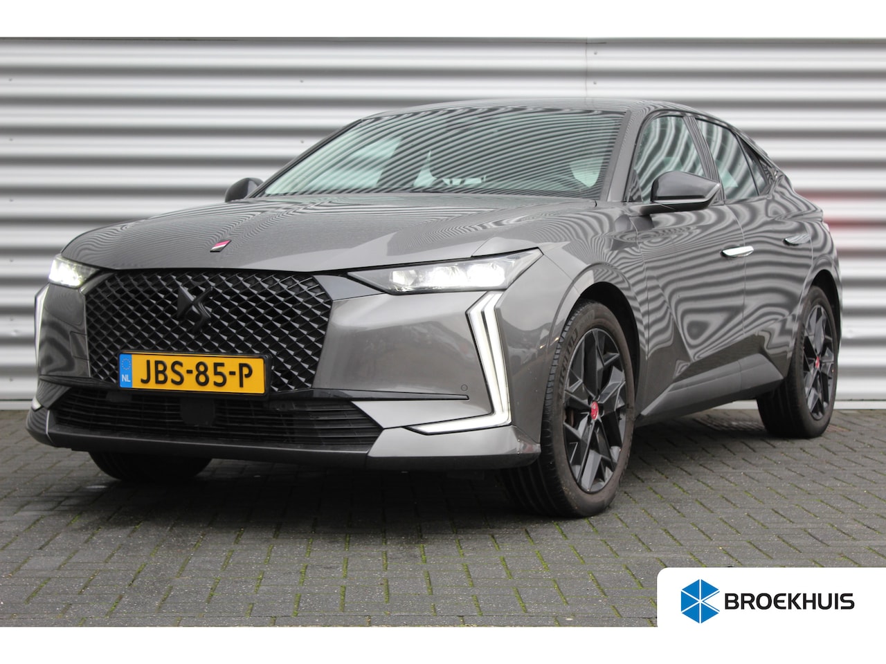 DS 4 - 1.2 PURETECH 130PK PERFORMANCE LINE AUTOMAAT / NAVI / LEDER / CLIMA / FULL-LED / PDC / 19" - AutoWereld.nl