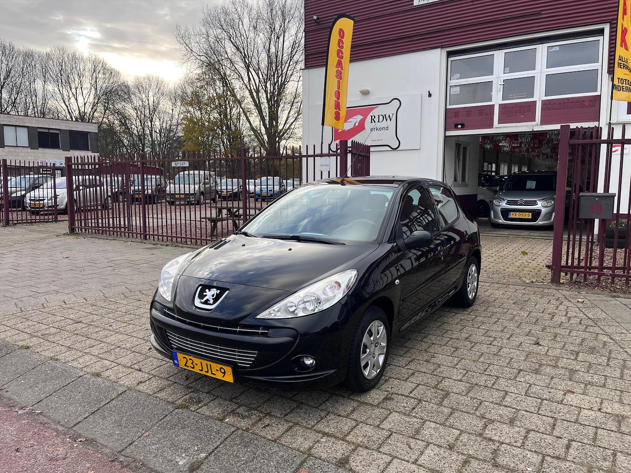 Peugeot 206 - 206+ 1.4 75pk 5-deurs - AutoWereld.nl