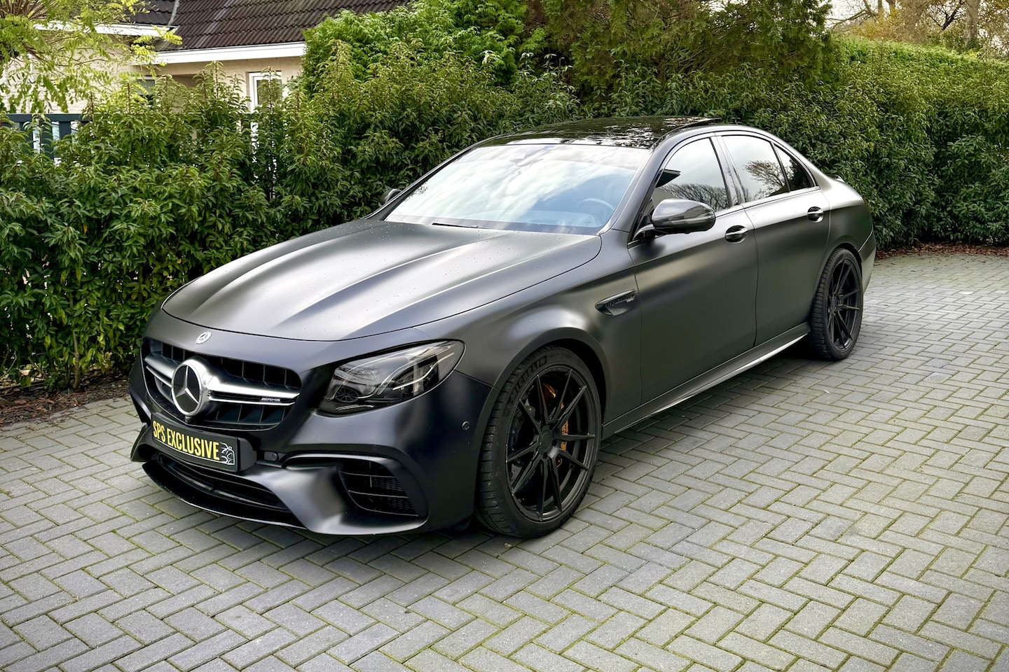 Mercedes-Benz E-klasse - AMG 63 S 4MATIC Premium Plus / Keramisch / Mat zwart / Downpipes / Burmester / PPF / Pano - AutoWereld.nl