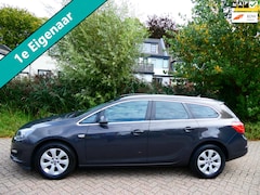 Opel Astra Sports Tourer - 1.4 Turbo 120pk Airco Cruise Navi PDC 1e eigenaar