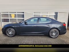 Maserati Ghibli - 3.0 V6 Modena 350 PK Glazen Schuifdak Stoelverwarming 20 Inch