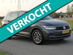 Volkswagen Tiguan - 1.5TSI Life Business ECC I NAVIG I LED I AFN TREKHAAK