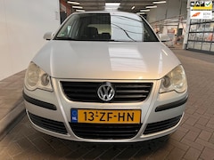 Volkswagen Polo - 1.4-16V Optive