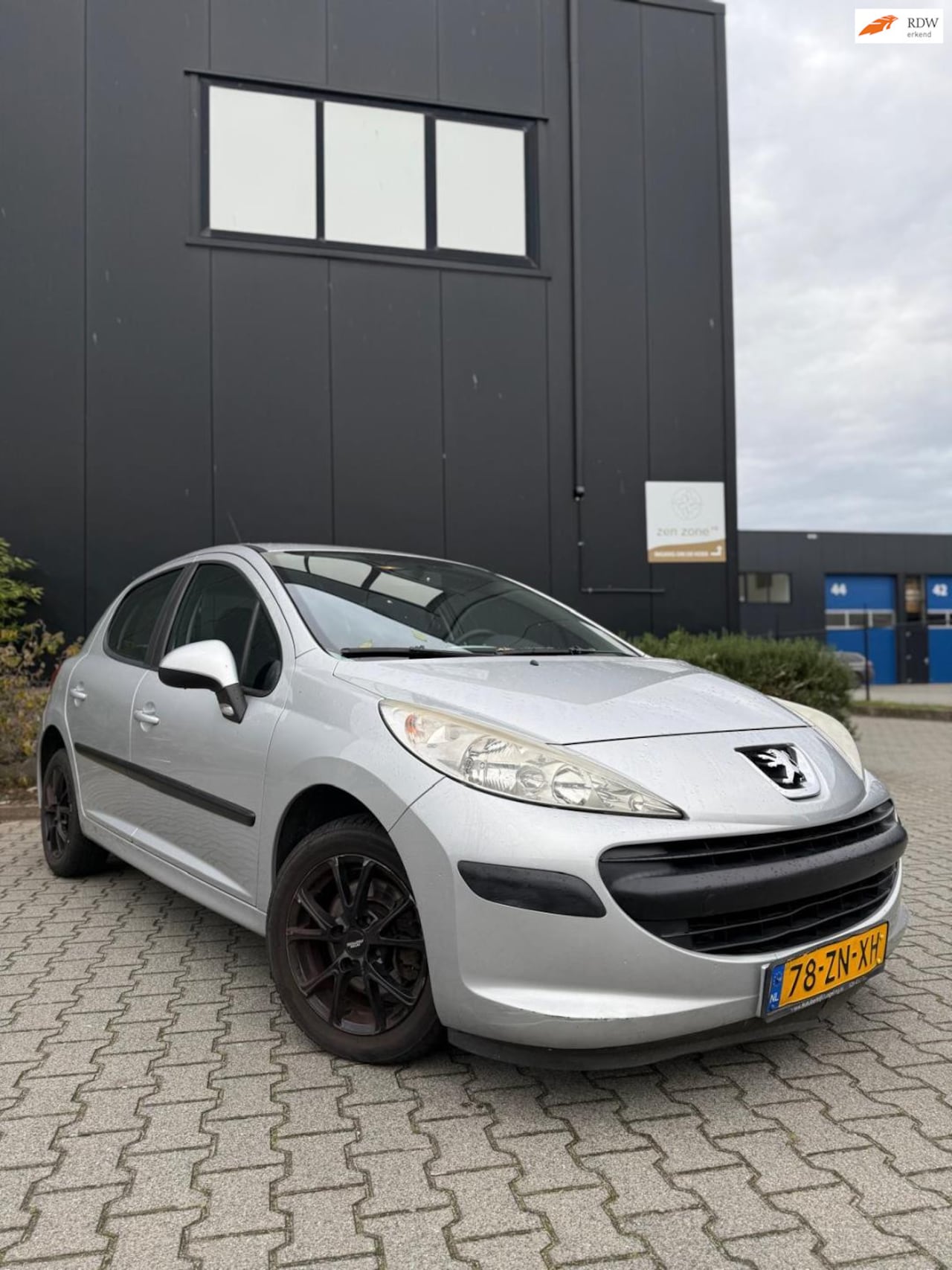 Peugeot 207 - 1.4 VTi Cool 'n Blue 1.4 VTi Cool 'n Blue - AutoWereld.nl