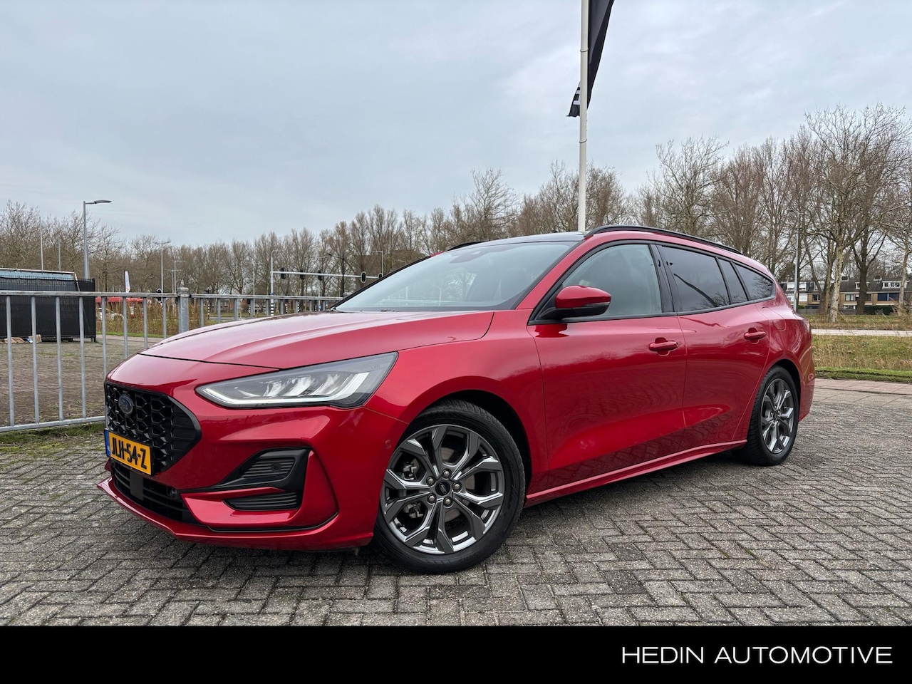 Ford Focus Wagon - 1.0 EcoBoost Hybrid ST Line X 1.0 EcoBoost 155PK Hybrid ST Line X Automaat - AutoWereld.nl