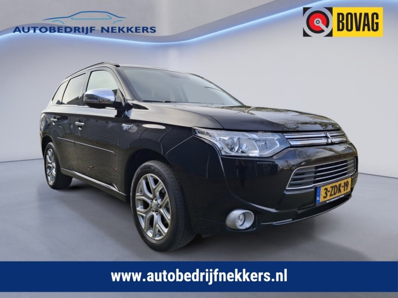 Mitsubishi Outlander - 2.0 PHEV PLUG IN HYBRIDE INSTYLE+ - AutoWereld.nl