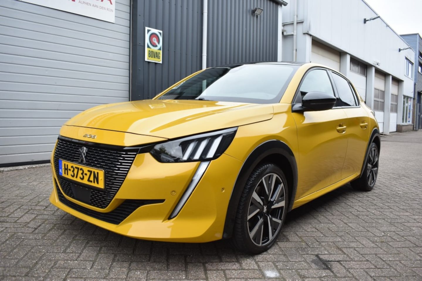 Peugeot 208 - 1.2 PureTech GT-Line 1e eig. 100 Pk. - AutoWereld.nl