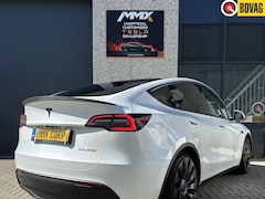 Tesla Model Y - Performance + MMX PACK