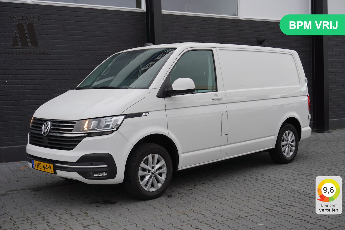 Volkswagen Transporter - 2.0 TDI - Airco - Navi - Cruise - € 15.900.- Excl. - AutoWereld.nl