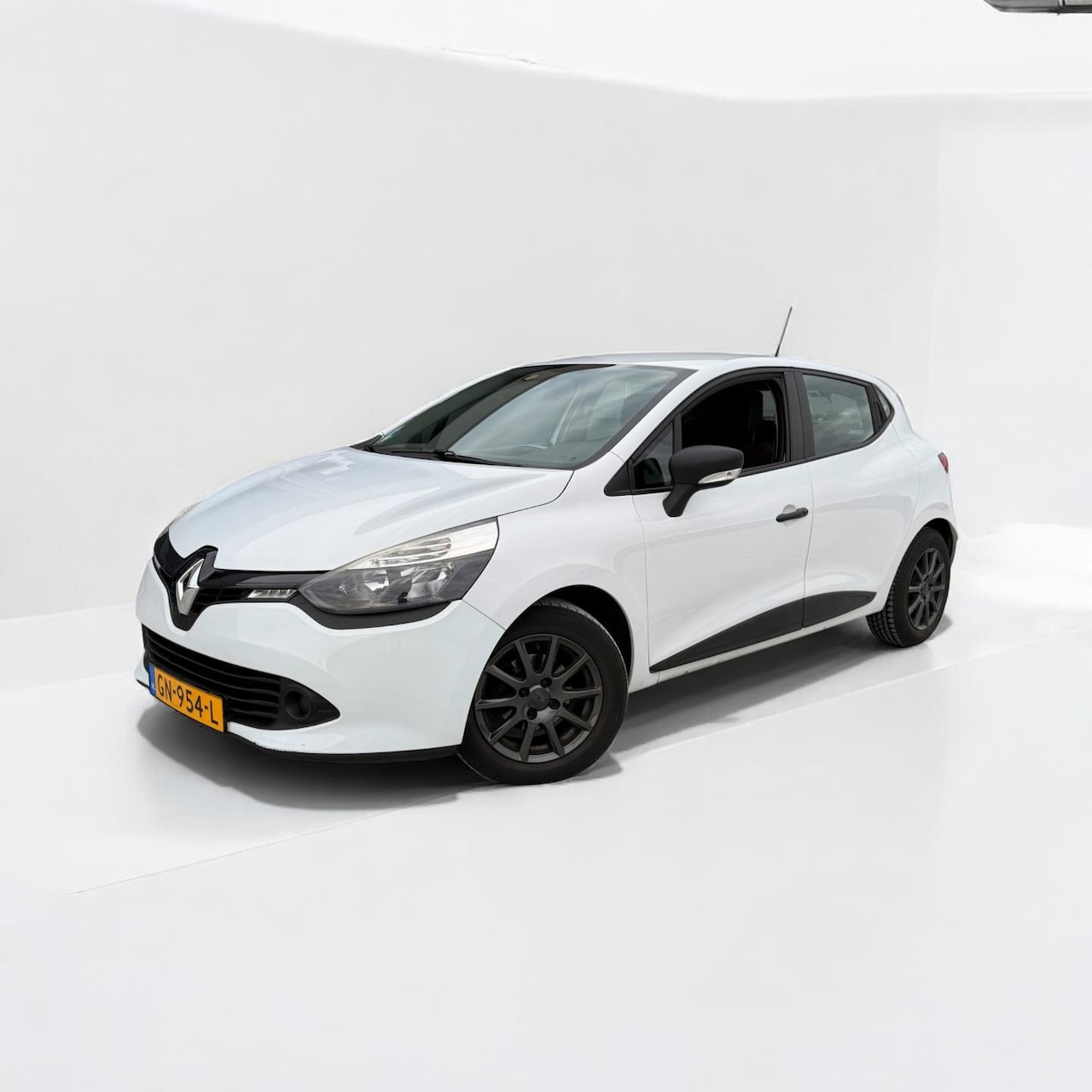 Renault Clio - 0.9 TCe Authentique Apple CarPlay - AutoWereld.nl