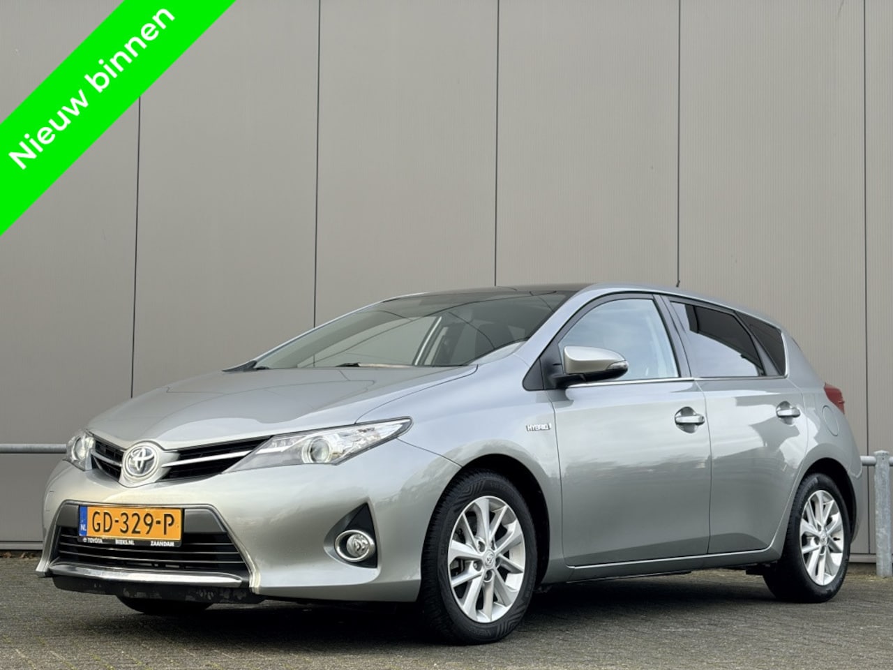 Toyota Auris - 1.8 Hybrid - nap! - airco - pano - cruise - - AutoWereld.nl