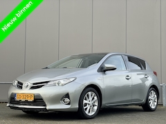 Toyota Auris - 1.8 Hybrid - nap - airco - pano - cruise