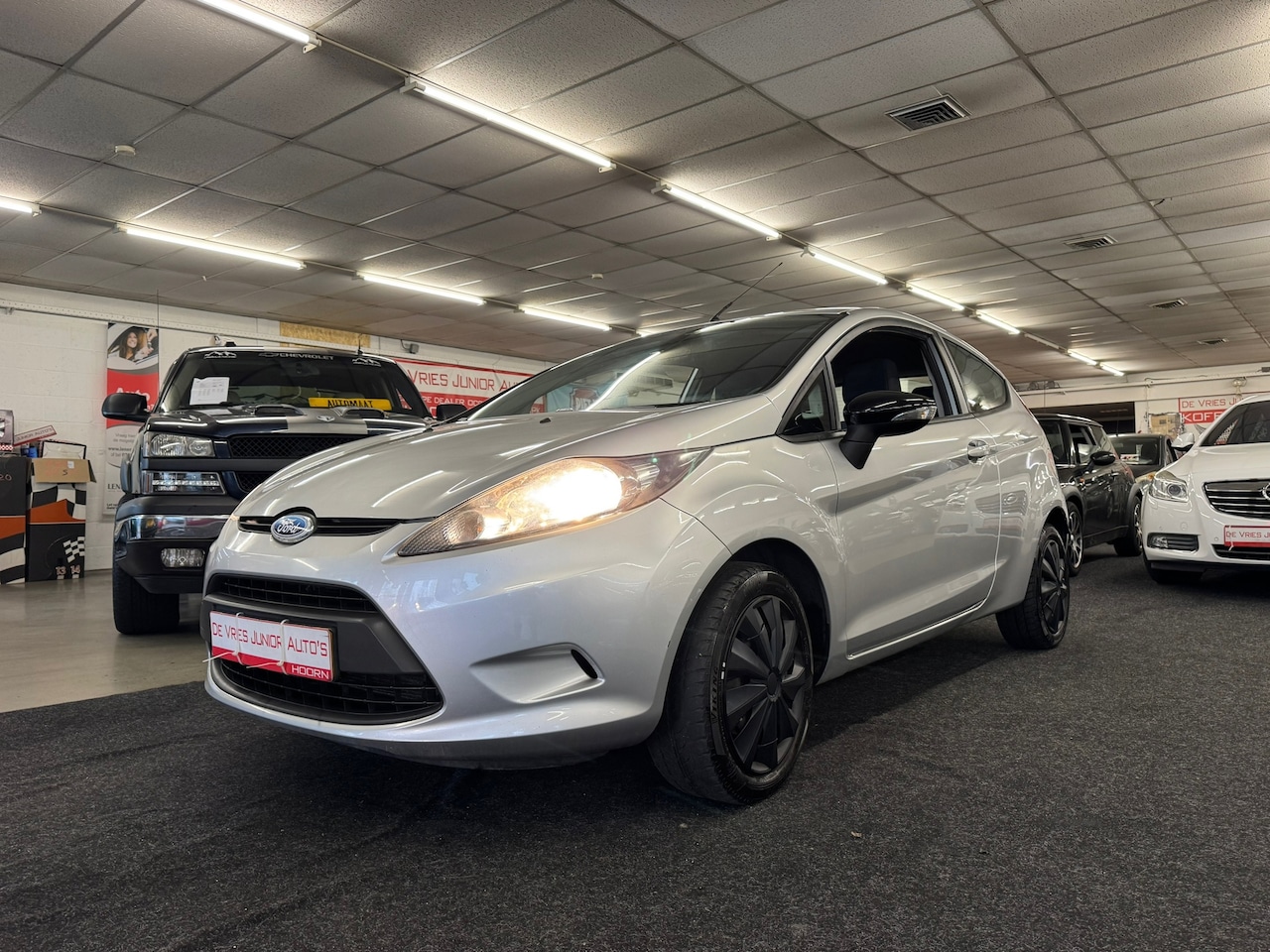 Ford Fiesta - 1.25 Limited. AUX, airco, 2 sleutels en meer! - AutoWereld.nl