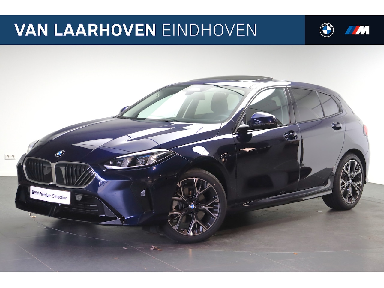 BMW 1-serie - 120 M Sport Automaat / Panoramadak / Achteruitrijcamera / Comfort Access / Adaptieve LED / - AutoWereld.nl
