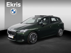BMW 2-serie Active Tourer - 220i M Sportpakket | Harman-Kardon | Innovation Pack | Panoramadak | Comfort Access | Head