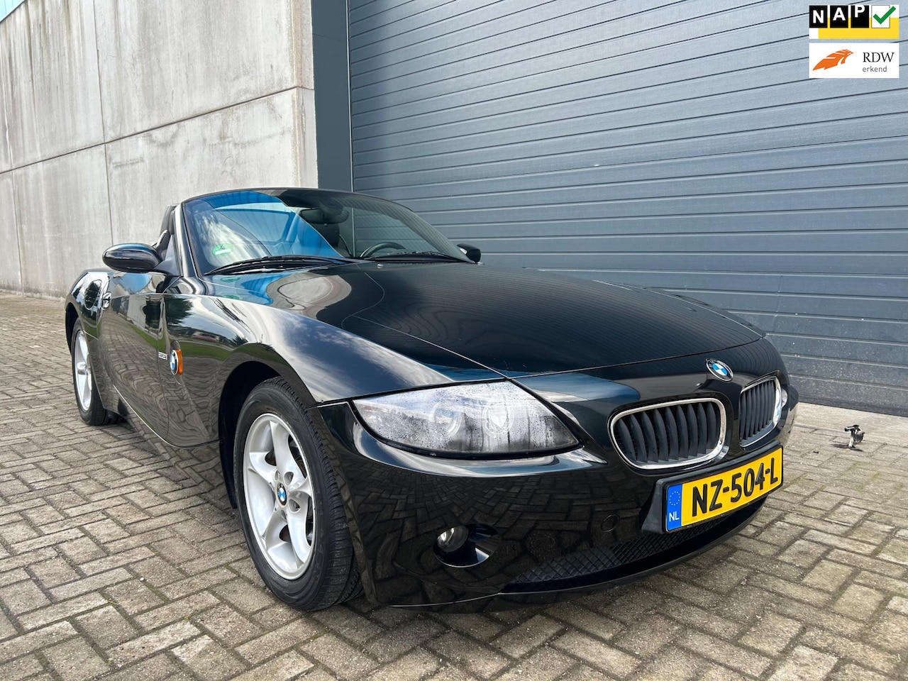 BMW Z4 Roadster - 2.2i AUT LEDER CLIMA PDC - AutoWereld.nl