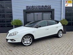 Lancia Delta - 1.8-16V Di Oro Pano|Leder|Automaat|Airco|Stoelverwarming|Trekhaak|Dakdragers