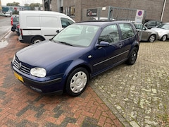 Volkswagen Golf - 1.6-16V Trendline Airco Cruisecontrole