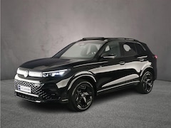 Volkswagen Tiguan - R-Line Edition 1.5 TSI eHybrid 272pk DSG Automaat Trekhaak, Black Style, Panoramadak, Adap