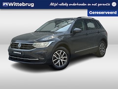 Volkswagen Tiguan - 1.4 TSI 245PK DSG eHybrid Life / Panoramadak / Virtual Cockpit / Elec. Trekhaak / Stuur &