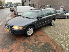 Volvo XC70 - 2.4 D5 Momentum Cross Automaat Cruise Leder