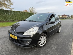 Renault Clio - 1.2-16V Dynamique NAP/APK