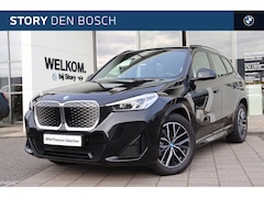 BMW iX1 - eDrive20 M Sport / Sportstoelen / M Adaptief onderstel / Parking Assistant / Stoelverwarmi