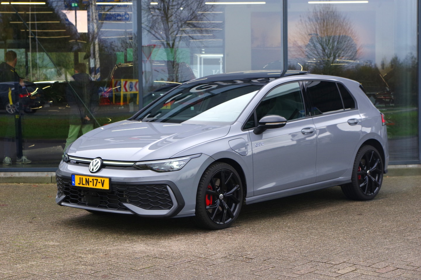 Volkswagen Golf - 1.5 eHybrid GTE 272 PK PHEV, Panoramadak, Leder, Head-Up, Stoelkoeling -Verwarming, Memory - AutoWereld.nl