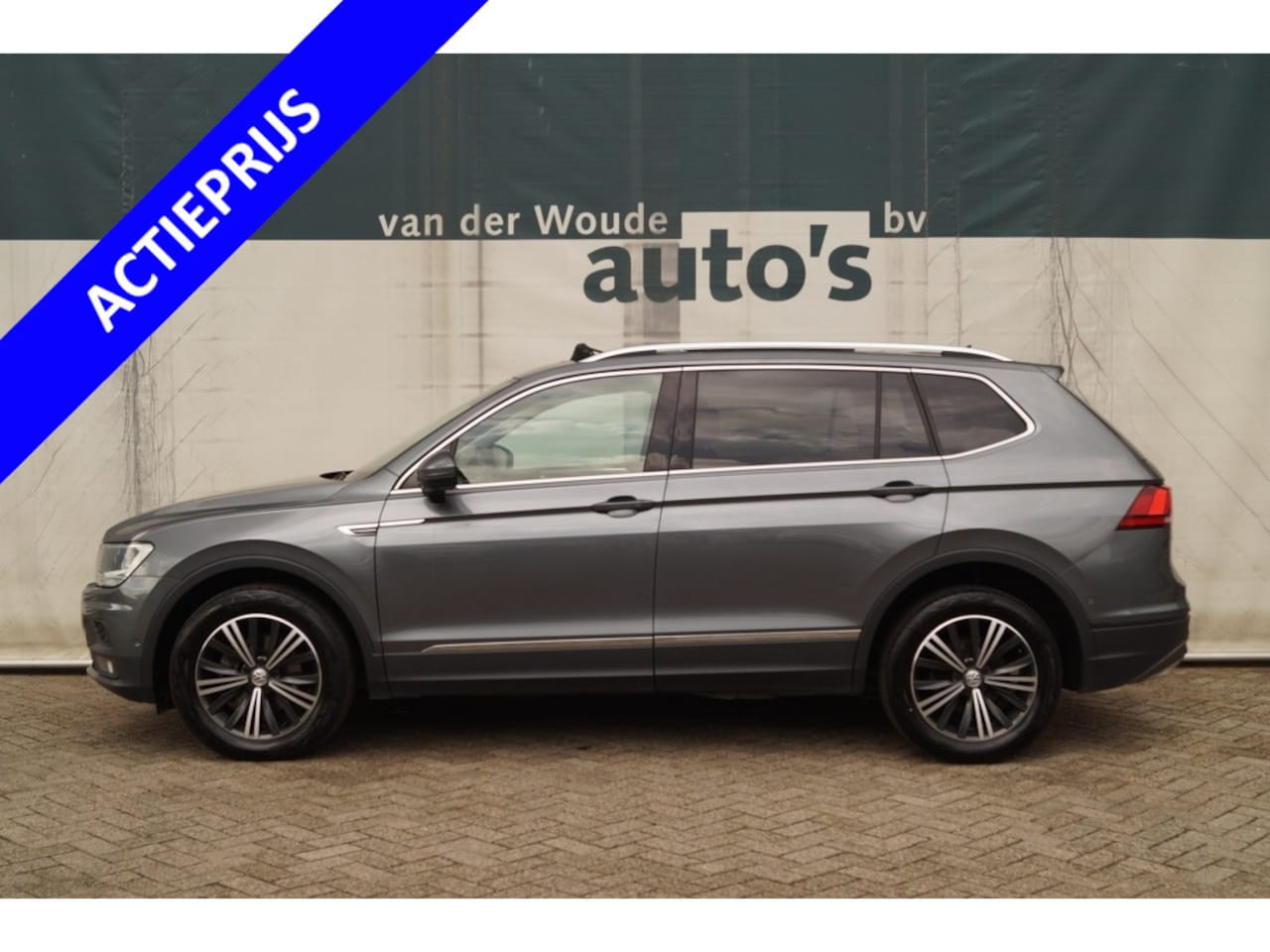 Volkswagen Tiguan Allspace - 2.0 TDI 150pk Business -PANO-LEER-5persoons- - AutoWereld.nl