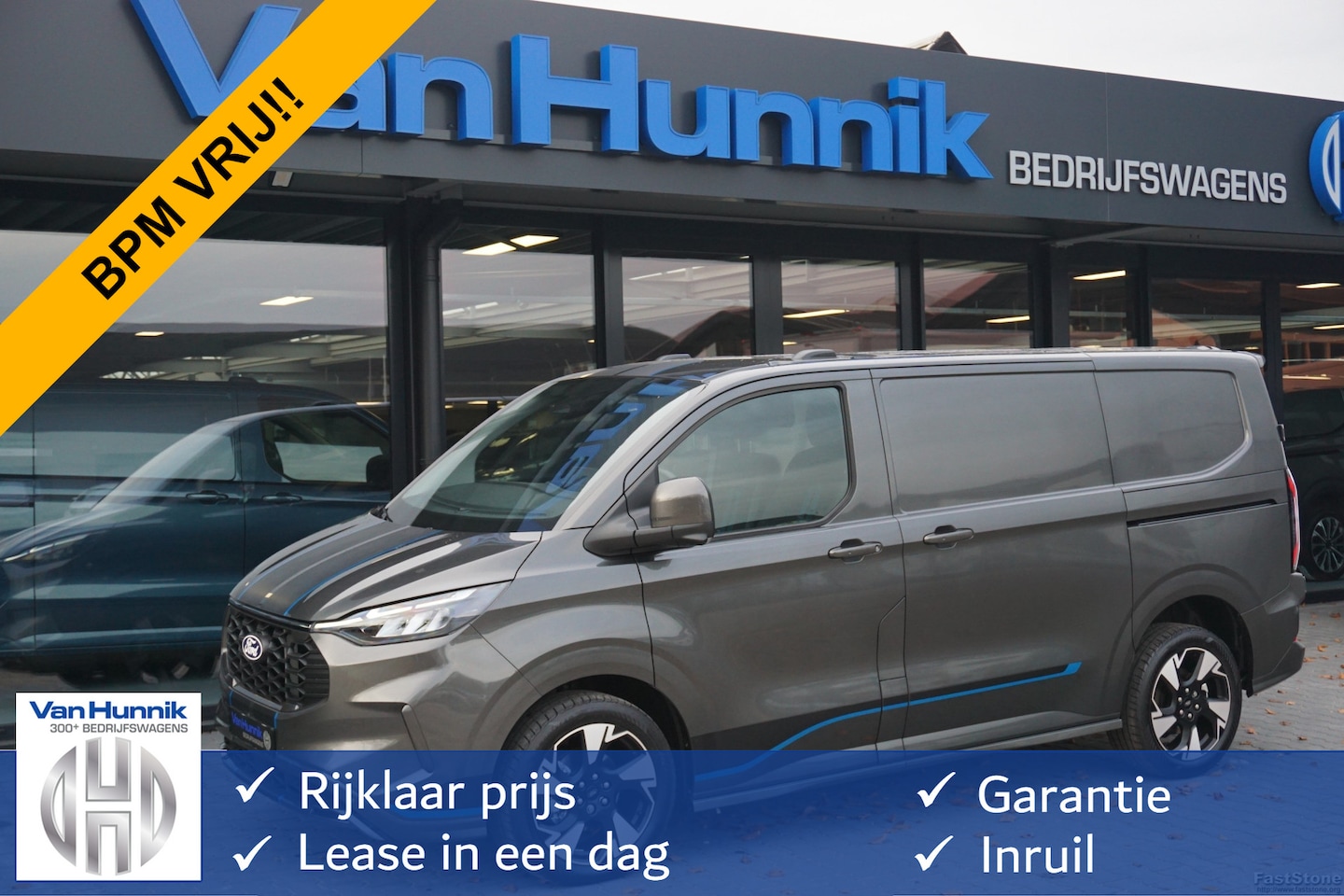 Ford Transit Custom - 320S 170PK Sport AUT AWD BPM VRIJ!! ACC, Trekhaak, 360° Cam, 19" LM, 2x Elek. Schuifdeur!! - AutoWereld.nl