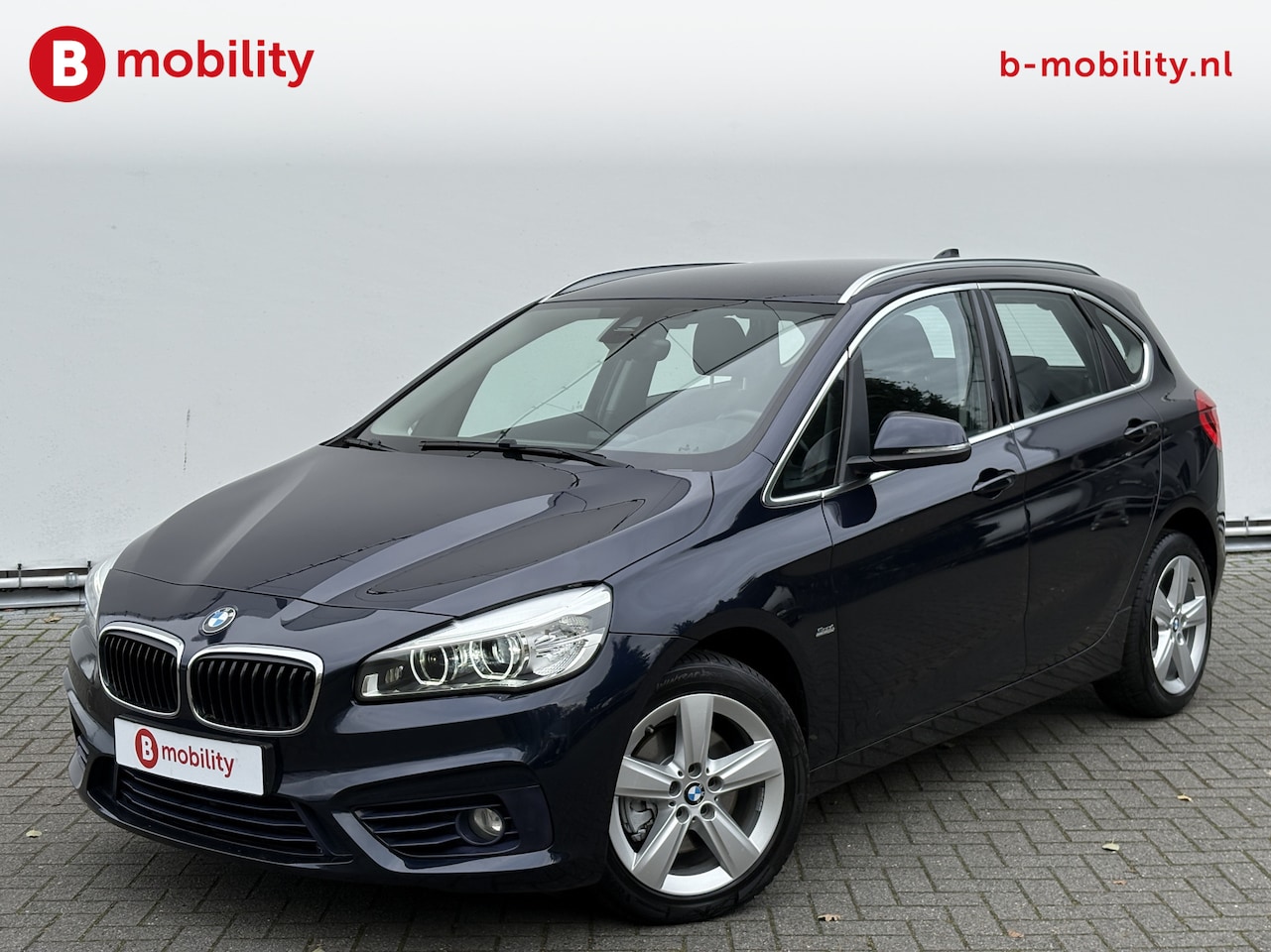 BMW 2-serie Active Tourer - 218i Executive Sportline Trekhaak | Sportstoelen | Climate Control | Cruise Control | PDC - AutoWereld.nl