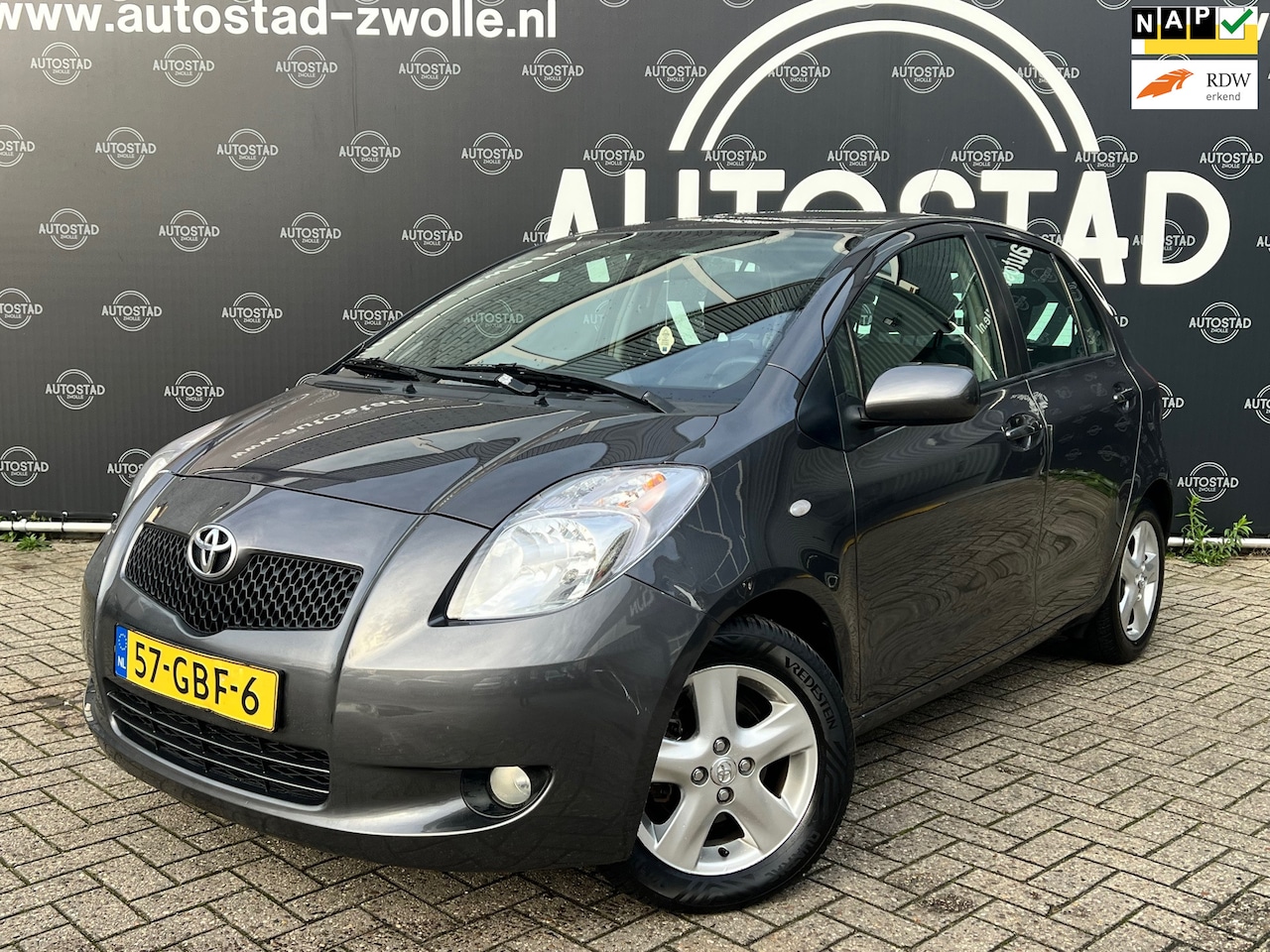 Toyota Yaris - 1.3 VVTi Automaat/NL-Auto/2e Eigenaar/Airco/APK/NAP - AutoWereld.nl