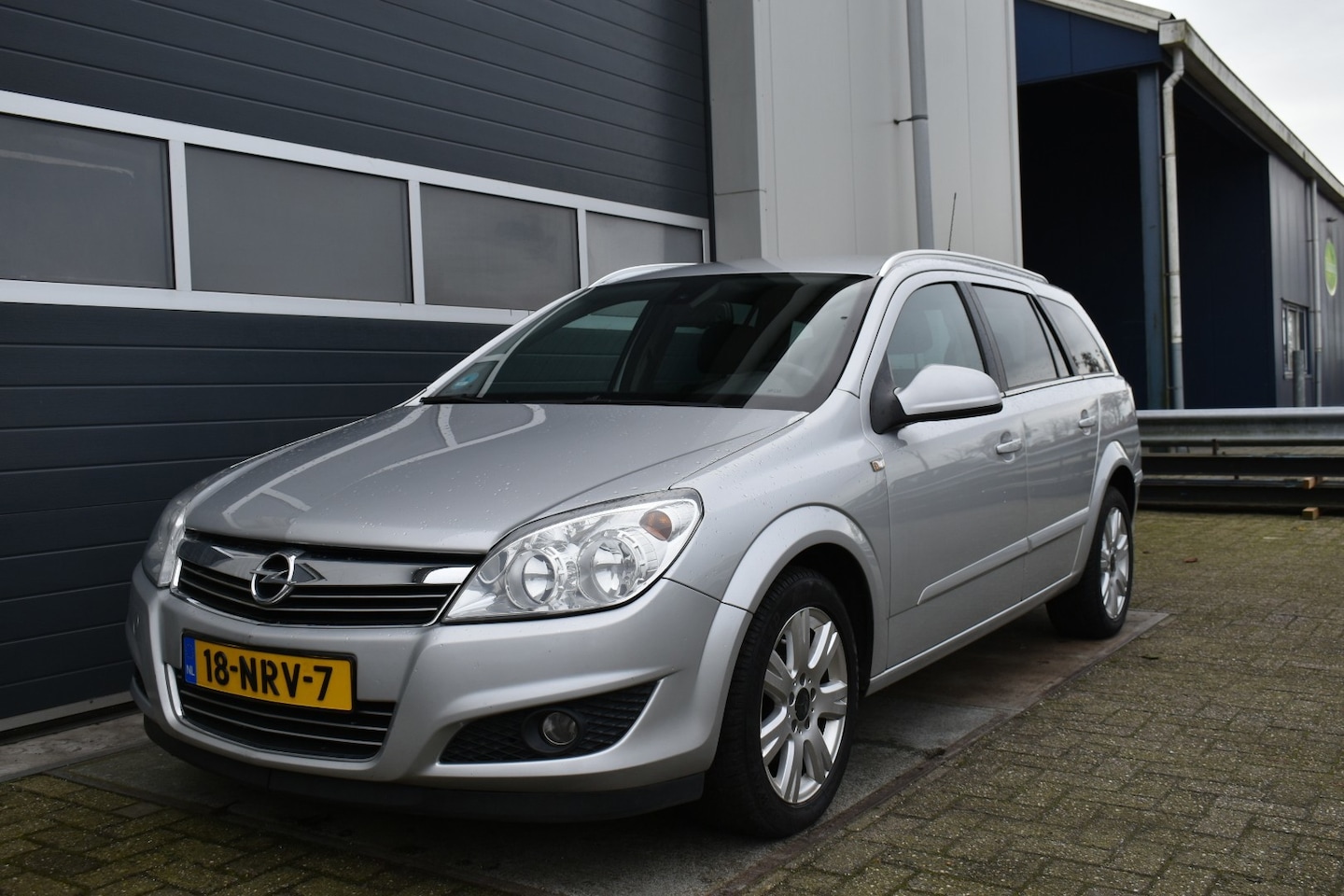 Opel Astra Wagon - 1.6 Cosmo LEDER - AutoWereld.nl