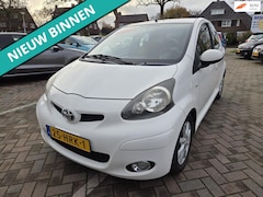 Toyota Aygo - 1.0-12V Comfort NETTE AUTO RIJDT EN SCHAKELT GOED
